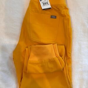 Figs emergency Yellow jogger, Scrub Pants
